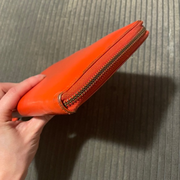 Comme des Garçons Classic Leather Zip Wallet - Picture 11 of 13